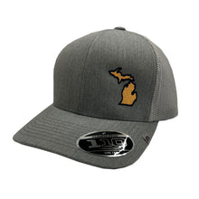 Load image into Gallery viewer, TravisMathew Widder 2.0 Michigan Hat - Hthr Grey/Gold/One Size
 - 10