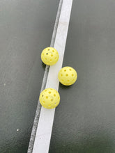 Load image into Gallery viewer, Lemon Pickleballs - Pack of 3
 - 5